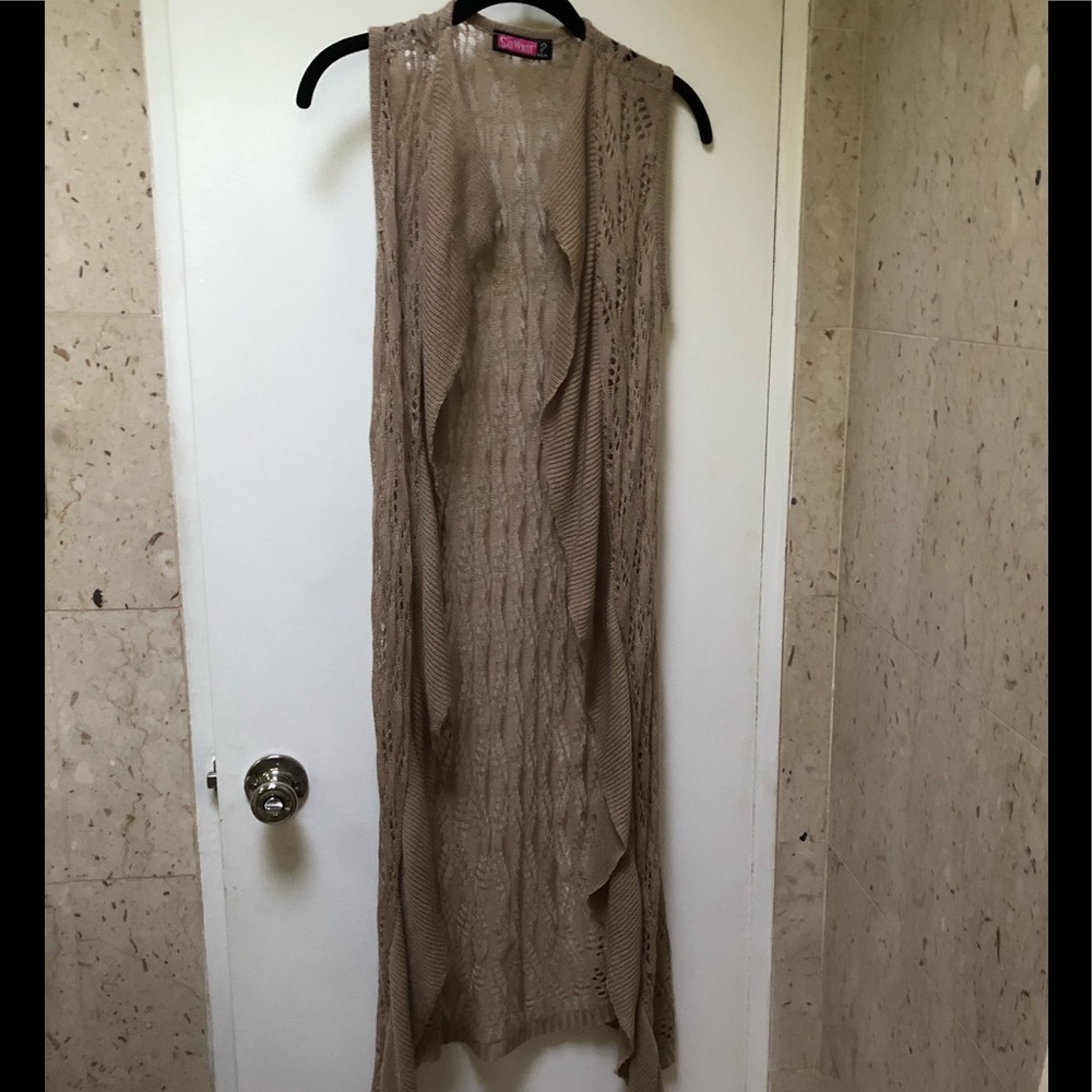 🎉SALE🎉NWOT Tan Crochet Cardigan S